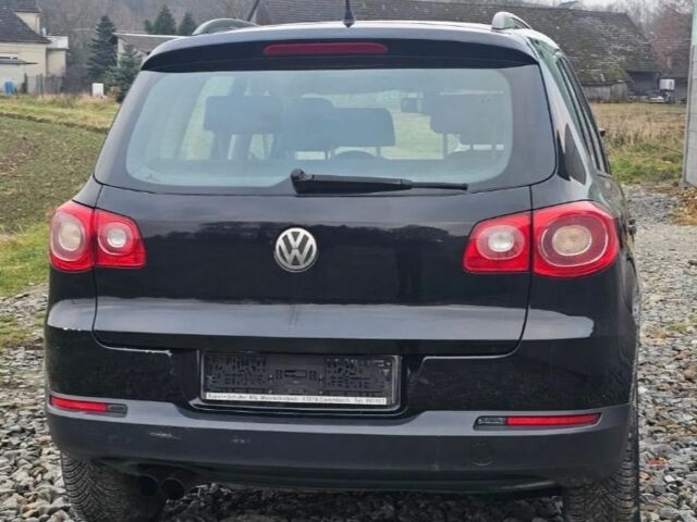 Черный Фольксваген Тигуан, объемом двигателя 1.39 л и пробегом 256 тыс. км за 2600 $, фото 1 на Automoto.ua