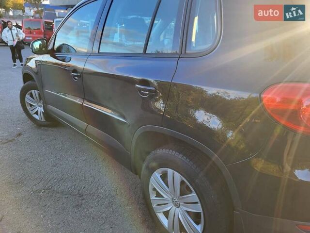 Черный Фольксваген Тигуан, объемом двигателя 1.97 л и пробегом 290 тыс. км за 9899 $, фото 10 на Automoto.ua