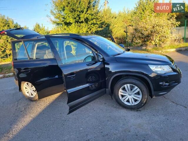 Черный Фольксваген Тигуан, объемом двигателя 1.97 л и пробегом 290 тыс. км за 9899 $, фото 94 на Automoto.ua