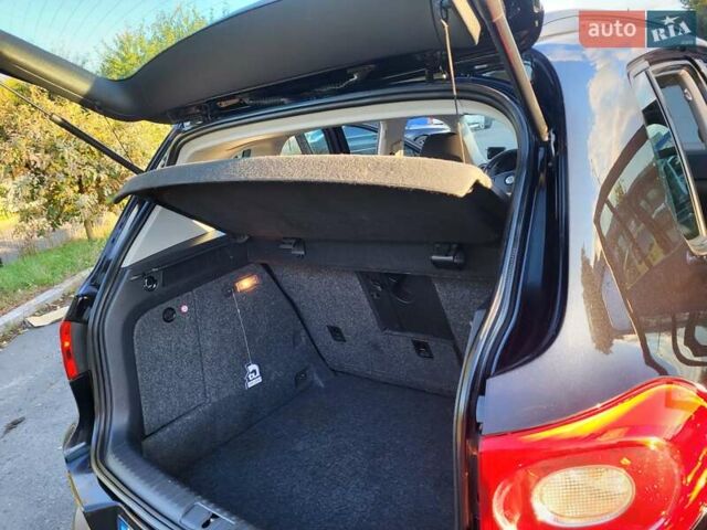 Черный Фольксваген Тигуан, объемом двигателя 1.97 л и пробегом 290 тыс. км за 9899 $, фото 119 на Automoto.ua