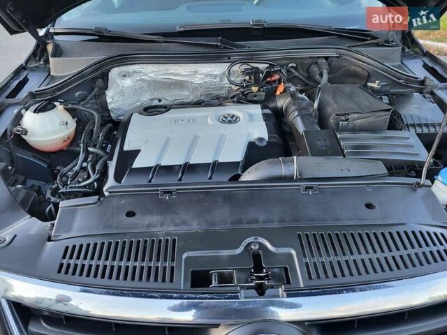 Черный Фольксваген Тигуан, объемом двигателя 1.97 л и пробегом 290 тыс. км за 9899 $, фото 158 на Automoto.ua