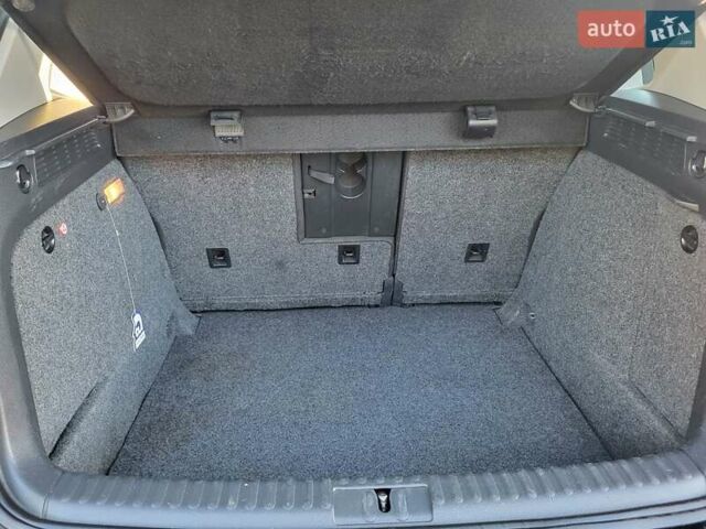 Черный Фольксваген Тигуан, объемом двигателя 1.97 л и пробегом 290 тыс. км за 9899 $, фото 117 на Automoto.ua