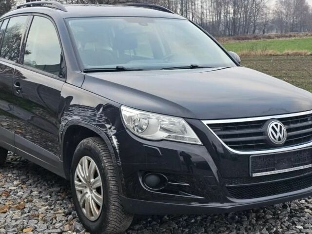 Черный Фольксваген Тигуан, объемом двигателя 1.39 л и пробегом 256 тыс. км за 2600 $, фото 5 на Automoto.ua