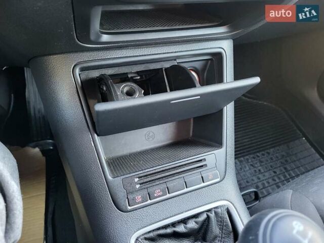 Черный Фольксваген Тигуан, объемом двигателя 1.97 л и пробегом 290 тыс. км за 9899 $, фото 163 на Automoto.ua