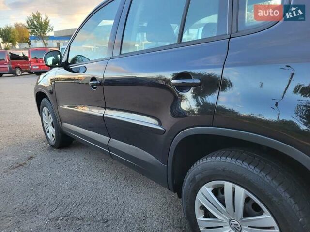 Черный Фольксваген Тигуан, объемом двигателя 1.97 л и пробегом 290 тыс. км за 9899 $, фото 36 на Automoto.ua