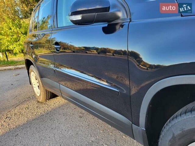 Черный Фольксваген Тигуан, объемом двигателя 1.97 л и пробегом 290 тыс. км за 9899 $, фото 65 на Automoto.ua