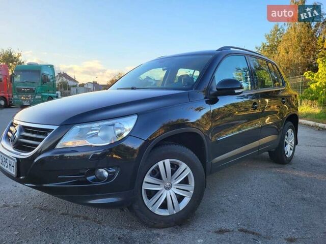 Черный Фольксваген Тигуан, объемом двигателя 1.97 л и пробегом 290 тыс. км за 9899 $, фото 3 на Automoto.ua