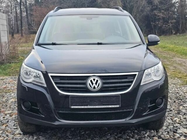 Черный Фольксваген Тигуан, объемом двигателя 1.39 л и пробегом 256 тыс. км за 2600 $, фото 3 на Automoto.ua