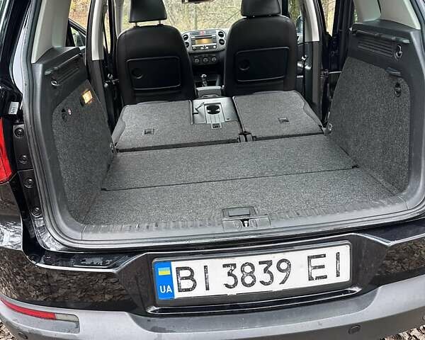 Черный Фольксваген Тигуан, объемом двигателя 1.97 л и пробегом 214 тыс. км за 13500 $, фото 15 на Automoto.ua