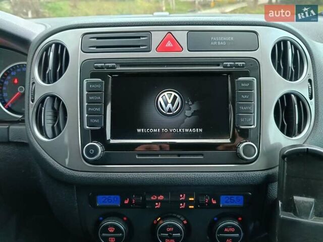 Чорний Фольксваген Тігуан, об'ємом двигуна 1.4 л та пробігом 292 тис. км за 8900 $, фото 14 на Automoto.ua