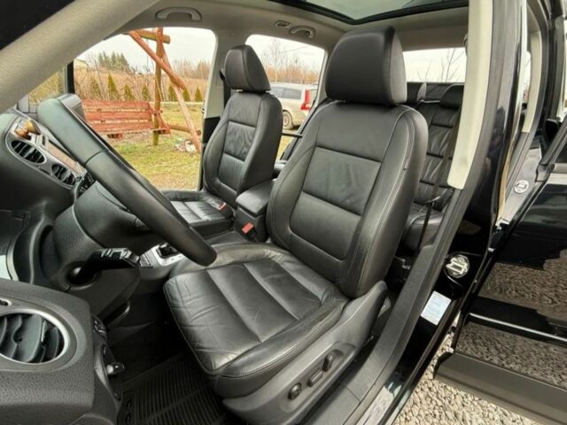 Черный Фольксваген Тигуан, объемом двигателя 2 л и пробегом 285 тыс. км за 2700 $, фото 6 на Automoto.ua