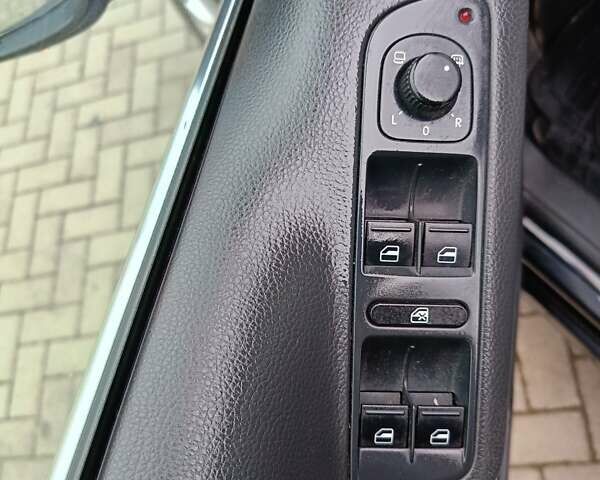 Чорний Фольксваген Тігуан, об'ємом двигуна 1.4 л та пробігом 292 тис. км за 8900 $, фото 10 на Automoto.ua