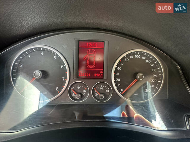 Черный Фольксваген Тигуан, объемом двигателя 1.39 л и пробегом 236 тыс. км за 8800 $, фото 4 на Automoto.ua