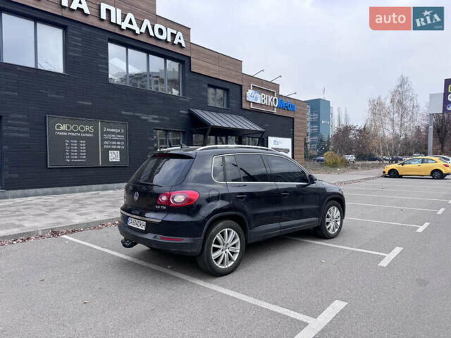 Черный Фольксваген Тигуан, объемом двигателя 2 л и пробегом 275 тыс. км за 9900 $, фото 6 на Automoto.ua