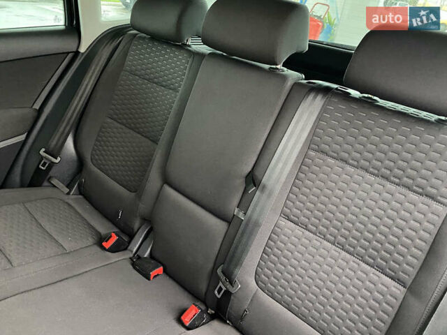 Черный Фольксваген Тигуан, объемом двигателя 1.4 л и пробегом 183 тыс. км за 9300 $, фото 12 на Automoto.ua