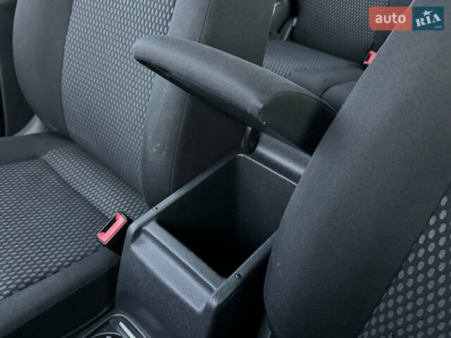 Чорний Фольксваген Тігуан, об'ємом двигуна 1.4 л та пробігом 211 тис. км за 8900 $, фото 35 на Automoto.ua