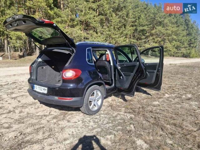 Черный Фольксваген Тигуан, объемом двигателя 1.97 л и пробегом 250 тыс. км за 10199 $, фото 1 на Automoto.ua