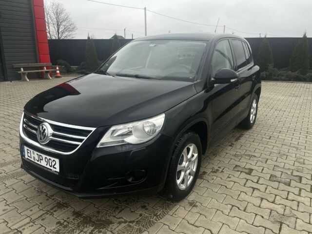 Чорний Фольксваген Тігуан, об'ємом двигуна 2 л та пробігом 280 тис. км за 4663 $, фото 1 на Automoto.ua