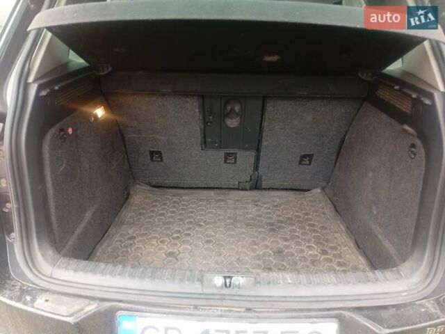 Черный Фольксваген Тигуан, объемом двигателя 1.4 л и пробегом 300 тыс. км за 9300 $, фото 2 на Automoto.ua