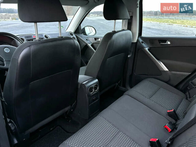 Чорний Фольксваген Тігуан, об'ємом двигуна 1.4 л та пробігом 211 тис. км за 8900 $, фото 40 на Automoto.ua