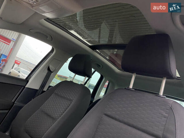 Черный Фольксваген Тигуан, объемом двигателя 1.4 л и пробегом 183 тыс. км за 9300 $, фото 11 на Automoto.ua