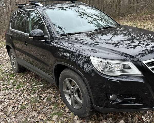 Черный Фольксваген Тигуан, объемом двигателя 1.97 л и пробегом 214 тыс. км за 13500 $, фото 3 на Automoto.ua