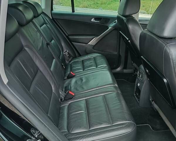 Чорний Фольксваген Тігуан, об'ємом двигуна 1.4 л та пробігом 292 тис. км за 8900 $, фото 6 на Automoto.ua