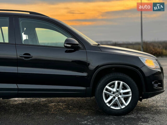 Чорний Фольксваген Тігуан, об'ємом двигуна 1.4 л та пробігом 211 тис. км за 8900 $, фото 10 на Automoto.ua