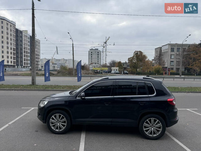 Черный Фольксваген Тигуан, объемом двигателя 2 л и пробегом 275 тыс. км за 9900 $, фото 4 на Automoto.ua