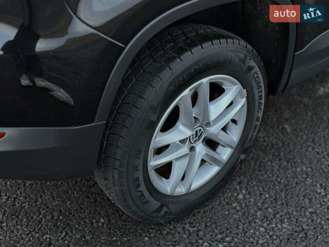 Чорний Фольксваген Тігуан, об'ємом двигуна 1.4 л та пробігом 211 тис. км за 8900 $, фото 12 на Automoto.ua