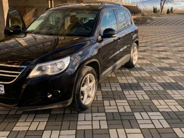 Черный Фольксваген Тигуан, объемом двигателя 1.4 л и пробегом 232 тыс. км за 7950 $, фото 6 на Automoto.ua