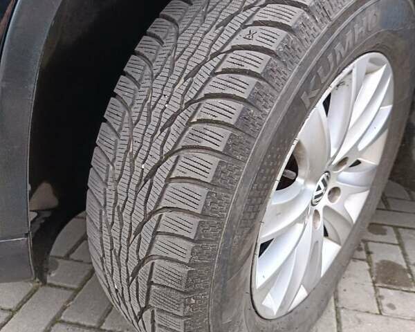 Чорний Фольксваген Тігуан, об'ємом двигуна 1.4 л та пробігом 292 тис. км за 8900 $, фото 15 на Automoto.ua