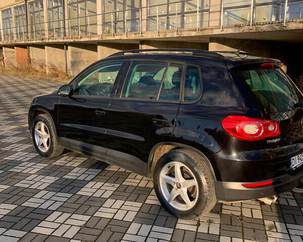 Черный Фольксваген Тигуан, объемом двигателя 1.39 л и пробегом 232 тыс. км за 7950 $, фото 5 на Automoto.ua