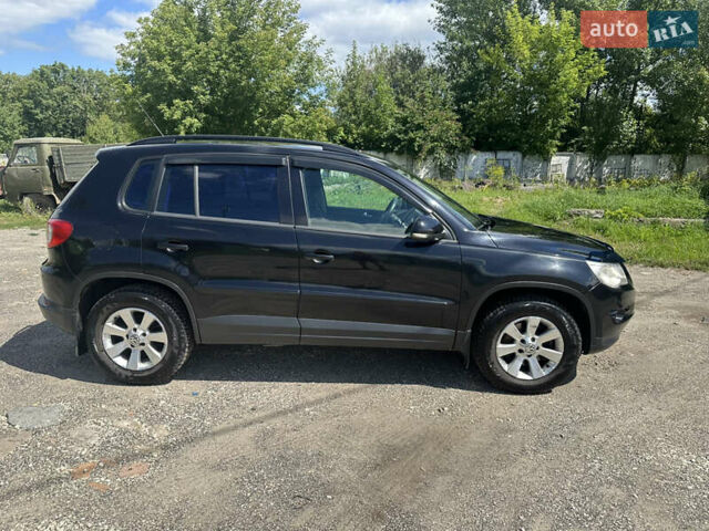 Черный Фольксваген Тигуан, объемом двигателя 1.39 л и пробегом 236 тыс. км за 8800 $, фото 7 на Automoto.ua
