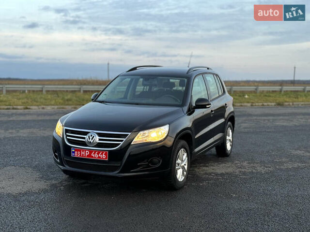 Чорний Фольксваген Тігуан, об'ємом двигуна 1.4 л та пробігом 211 тис. км за 8900 $, фото 2 на Automoto.ua
