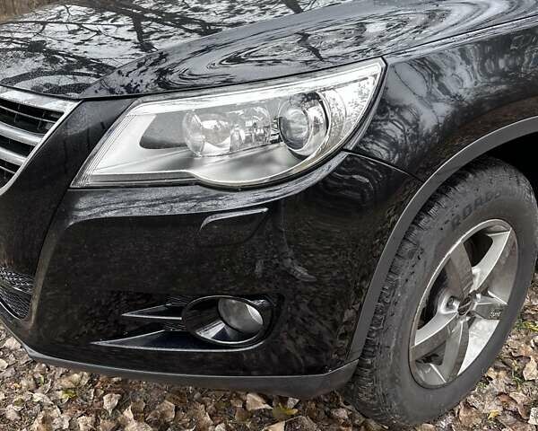 Черный Фольксваген Тигуан, объемом двигателя 1.97 л и пробегом 214 тыс. км за 13500 $, фото 8 на Automoto.ua