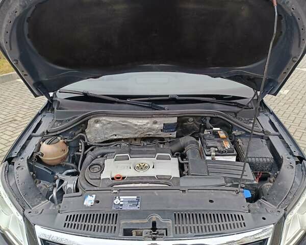 Чорний Фольксваген Тігуан, об'ємом двигуна 1.4 л та пробігом 292 тис. км за 8900 $, фото 13 на Automoto.ua