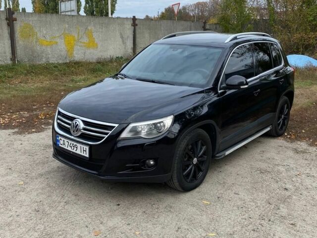 Черный Фольксваген Тигуан, объемом двигателя 2 л и пробегом 380 тыс. км за 8499 $, фото 10 на Automoto.ua