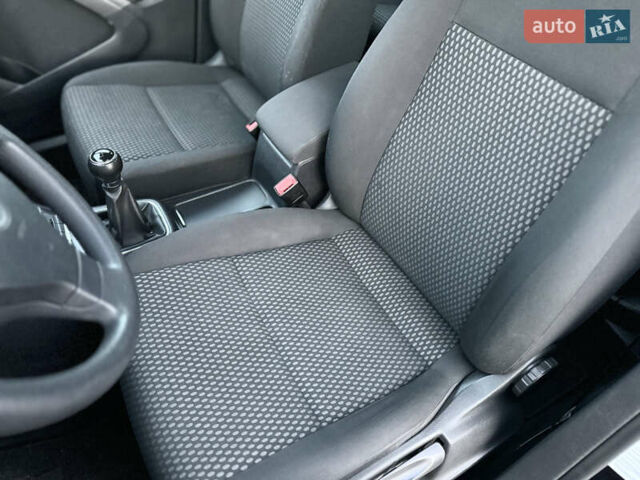 Чорний Фольксваген Тігуан, об'ємом двигуна 1.4 л та пробігом 211 тис. км за 8900 $, фото 26 на Automoto.ua