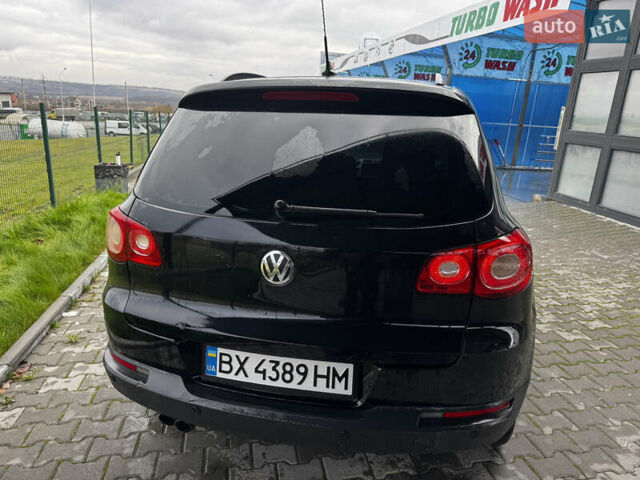 Черный Фольксваген Тигуан, объемом двигателя 1.97 л и пробегом 270 тыс. км за 12200 $, фото 4 на Automoto.ua