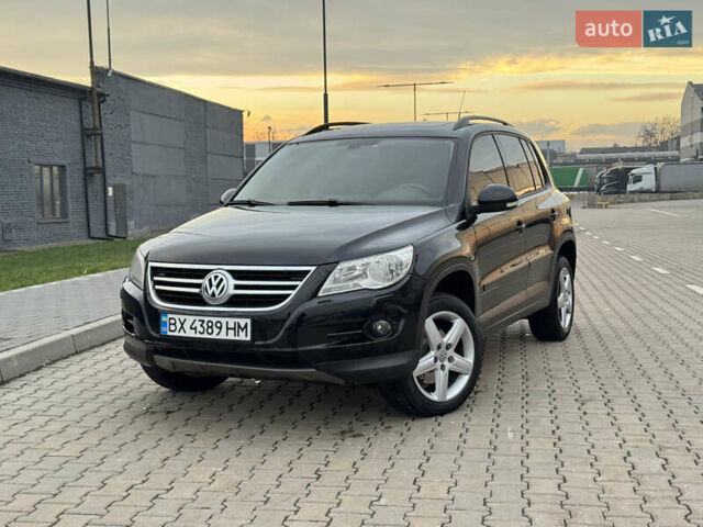 Чорний Фольксваген Тігуан, об'ємом двигуна 2 л та пробігом 290 тис. км за 10200 $, фото 1 на Automoto.ua