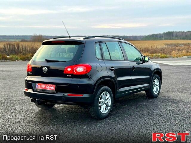 Чорний Фольксваген Тігуан, об'ємом двигуна 1.4 л та пробігом 121 тис. км за 9700 $, фото 3 на Automoto.ua