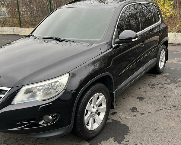Черный Фольксваген Тигуан, объемом двигателя 1.98 л и пробегом 245 тыс. км за 9400 $, фото 9 на Automoto.ua