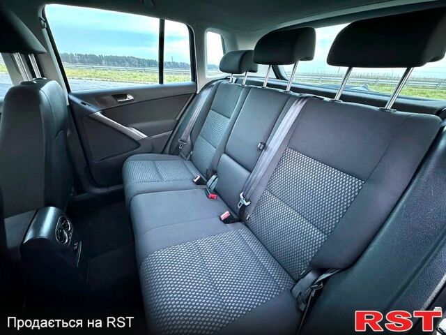 Чорний Фольксваген Тігуан, об'ємом двигуна 1.4 л та пробігом 121 тис. км за 9700 $, фото 13 на Automoto.ua