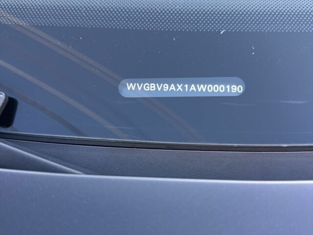 Черный Фольксваген Тигуан, объемом двигателя 2 л и пробегом 255 тыс. км за 10500 $, фото 2 на Automoto.ua