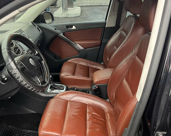 Черный Фольксваген Тигуан, объемом двигателя 1.98 л и пробегом 245 тыс. км за 9400 $, фото 21 на Automoto.ua