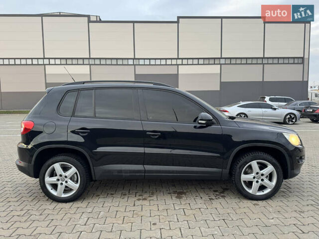 Чорний Фольксваген Тігуан, об'ємом двигуна 2 л та пробігом 290 тис. км за 10200 $, фото 11 на Automoto.ua