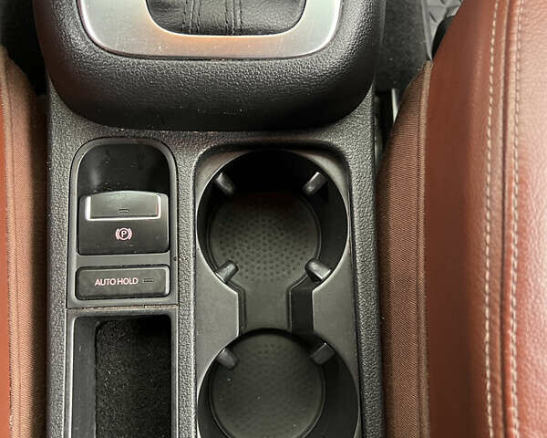 Черный Фольксваген Тигуан, объемом двигателя 1.98 л и пробегом 245 тыс. км за 9400 $, фото 26 на Automoto.ua