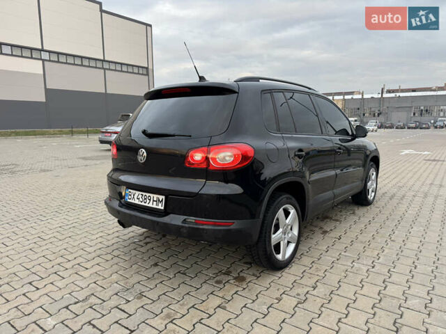 Чорний Фольксваген Тігуан, об'ємом двигуна 2 л та пробігом 290 тис. км за 10200 $, фото 13 на Automoto.ua