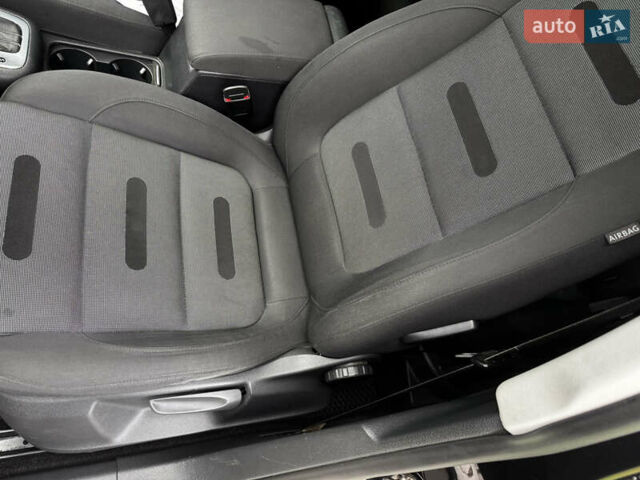 Черный Фольксваген Тигуан, объемом двигателя 1.97 л и пробегом 270 тыс. км за 12200 $, фото 1 на Automoto.ua